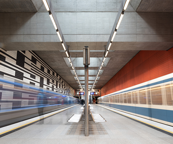 高亮度、高光效、耐高温、低热阻